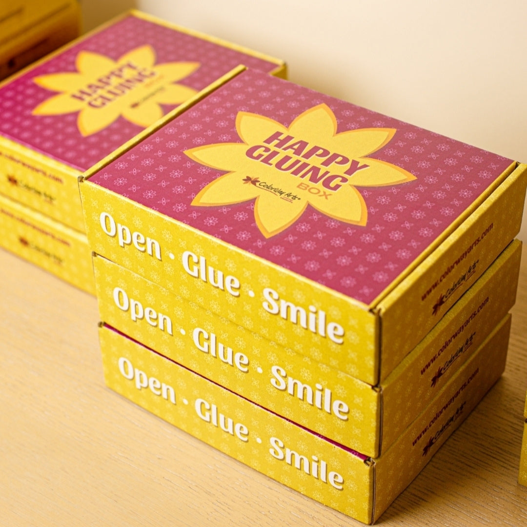 Happy Gluing Box - quarterly subscription