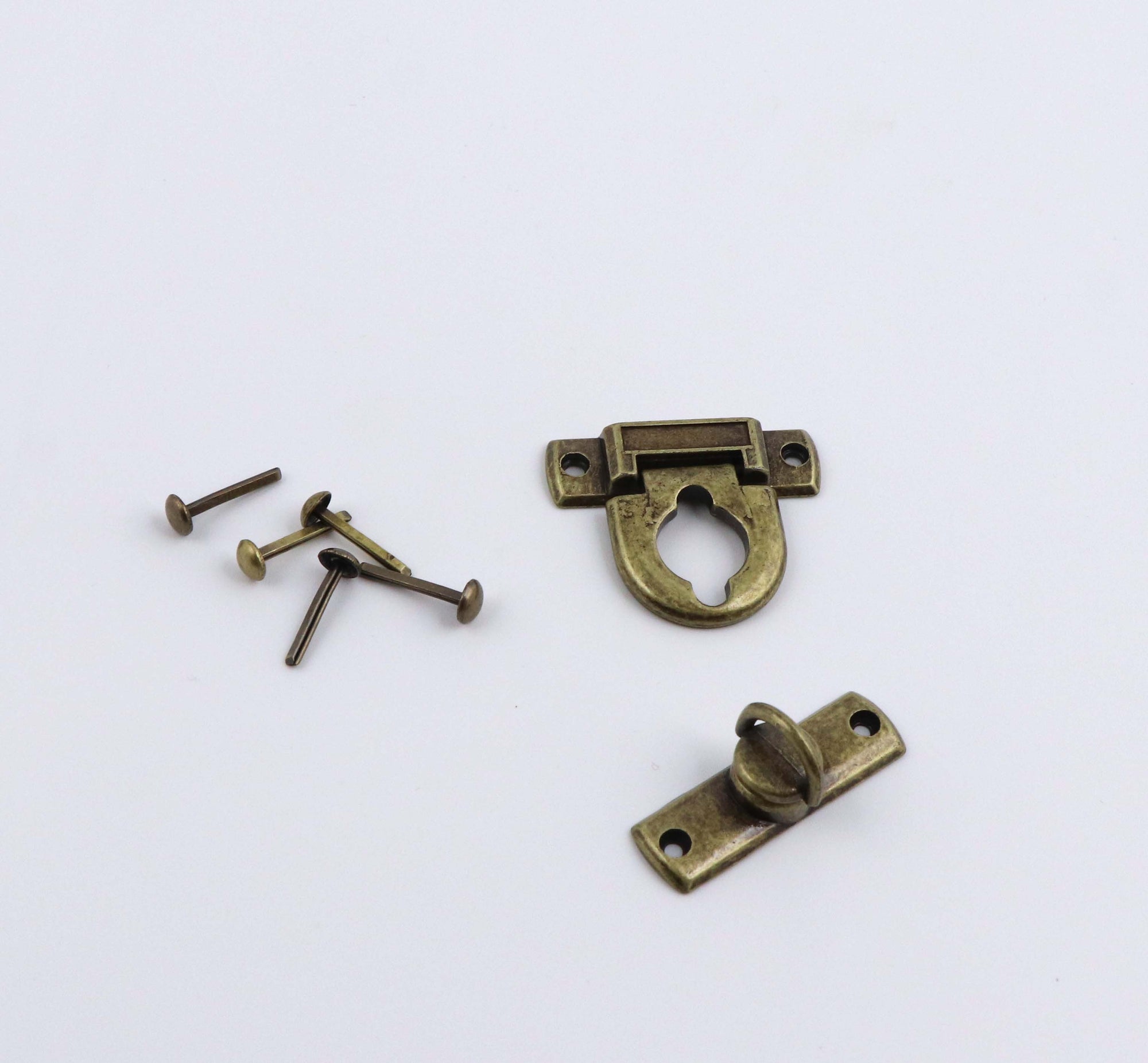 Brass box clasp, 1 1/4 metal clasp for boxes with brads included