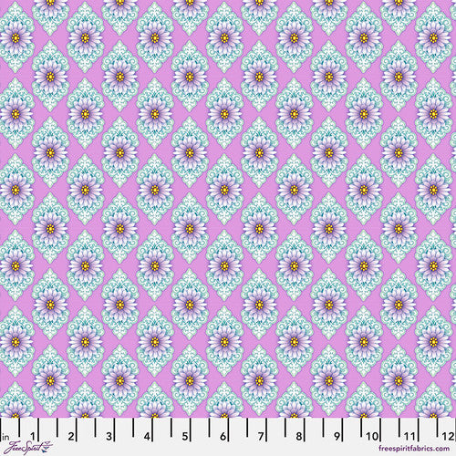 Fabric - Beautiful Daisy - Lilac - Birds in Paradise- Catalina Estrada - Half Yard