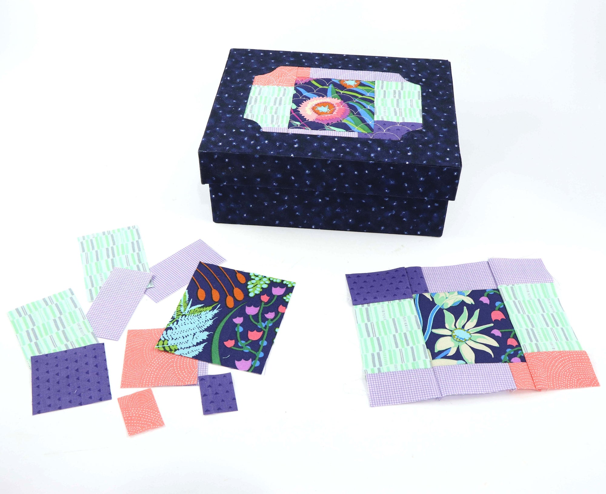 Fabric lidded storage box DIY kit, cartonnage kit 160, online instructions included - Colorway Arts