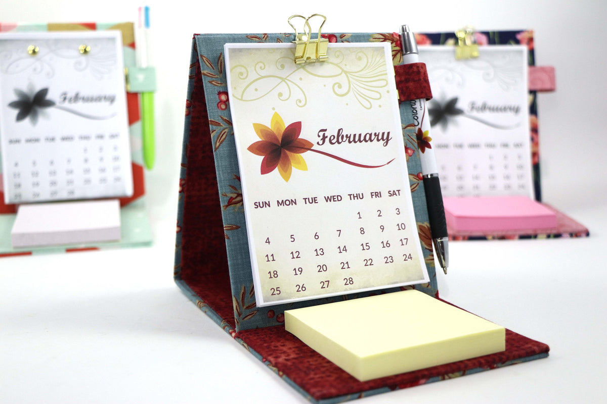 DIY fabric desk calendar, cartonnage kit 105,  free online instructions and printable calendar sheets - Colorway Arts